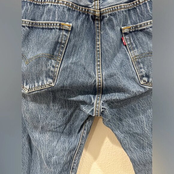 Levi’s Men’s 501 Denim 100% Cotton Straight Button Fly Distressed Blue Jeans 38 - Picture 3 of 10
